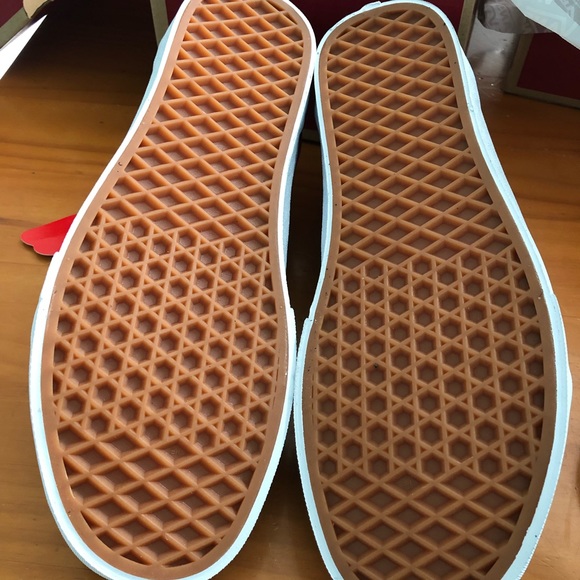 BRAND NEW - (Flame) Black/True White Old Skool - Picture 7 of 8